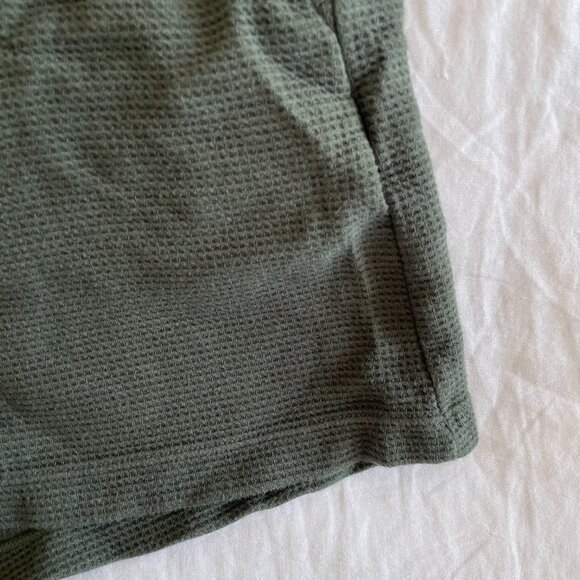 Uniqlo Olive Waffle Shorts (sz XS) - Picture 3 of 5